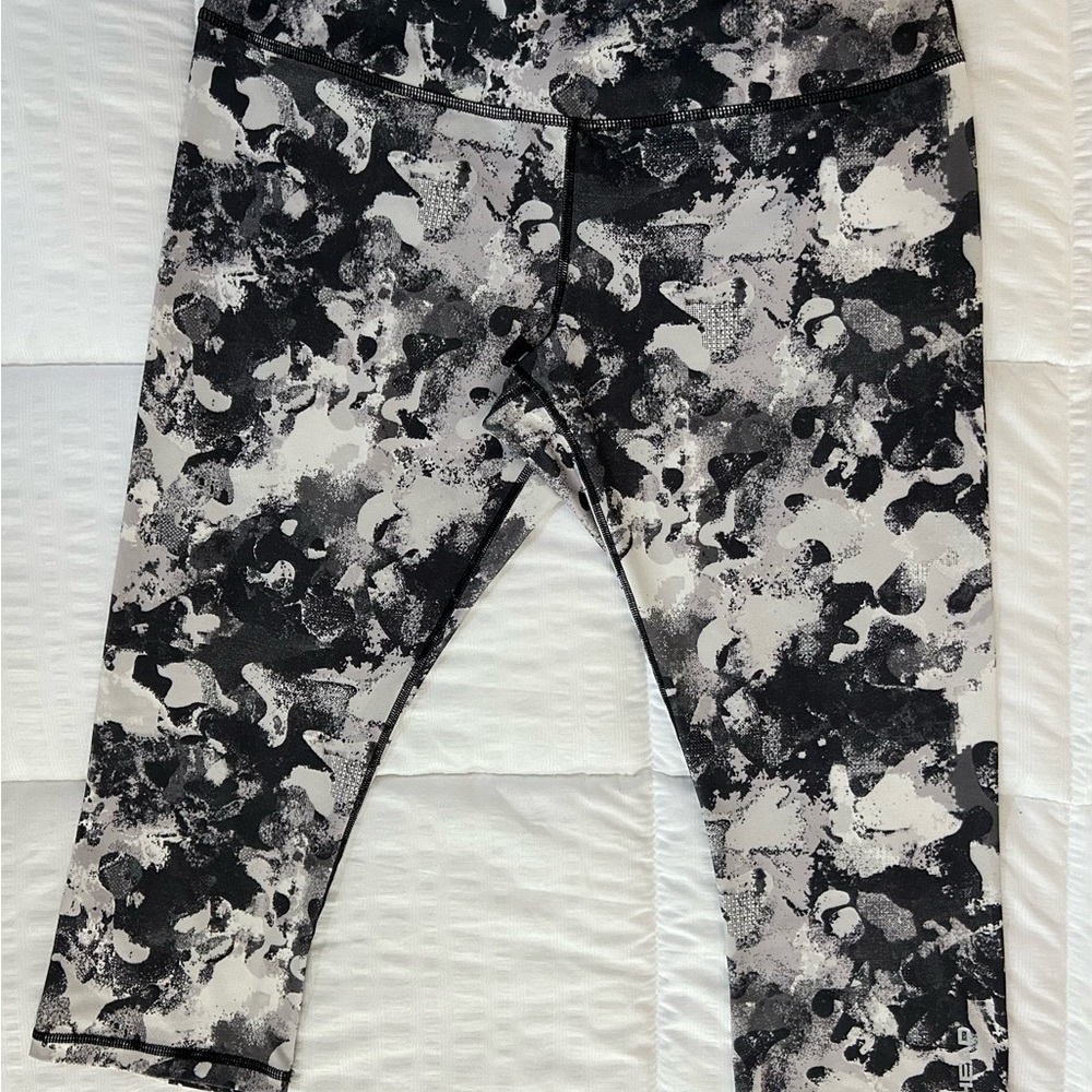 Women’s Head Yoga Leggings/Pant•Size Large•19” Inseam